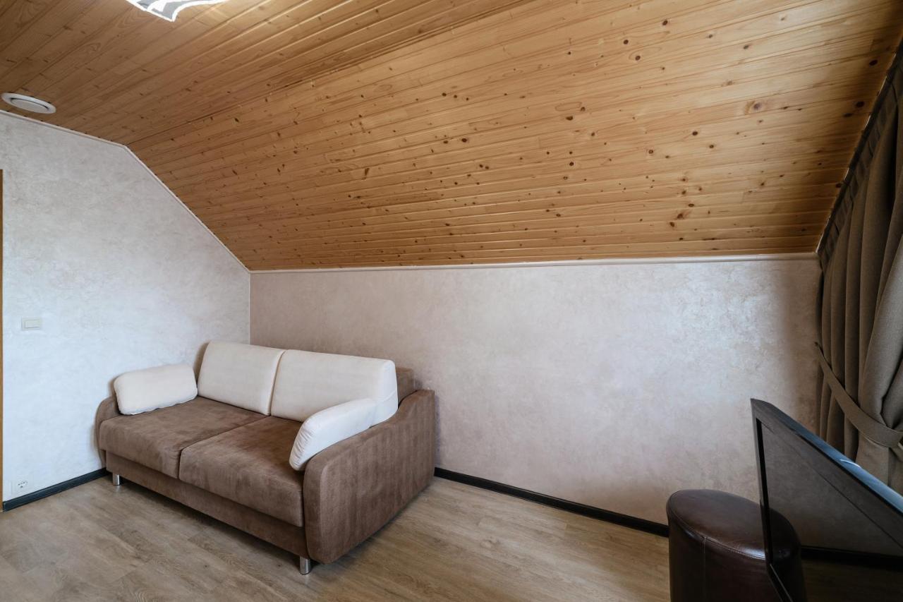 Apartment Sweethome Free Parking Mountain View Uzhhorod Exterior photo